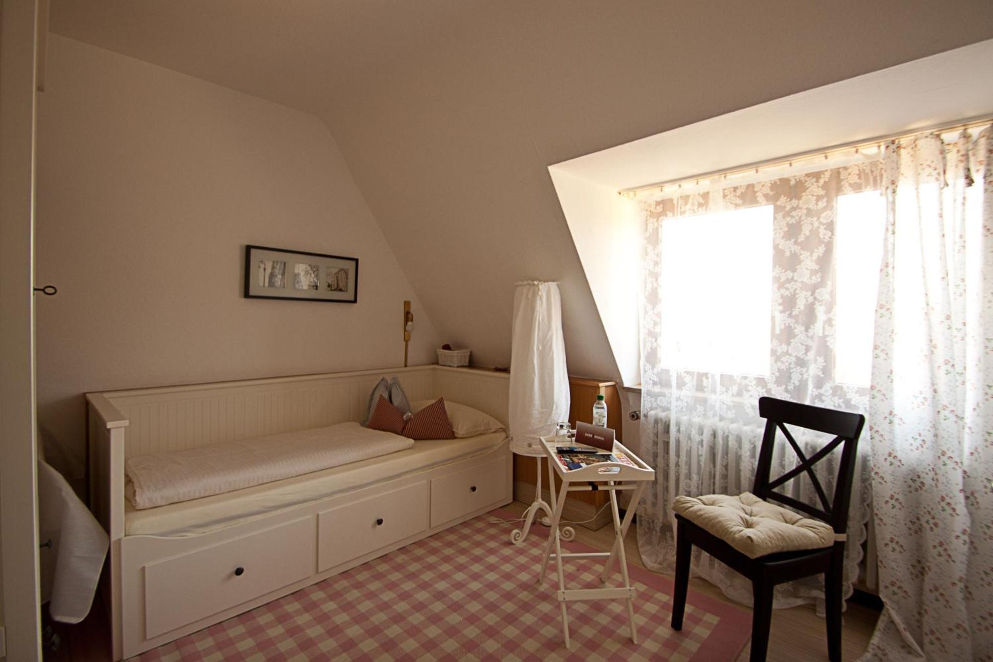 Hotel Barbarossa Garni Вюрцбург Экстерьер фото