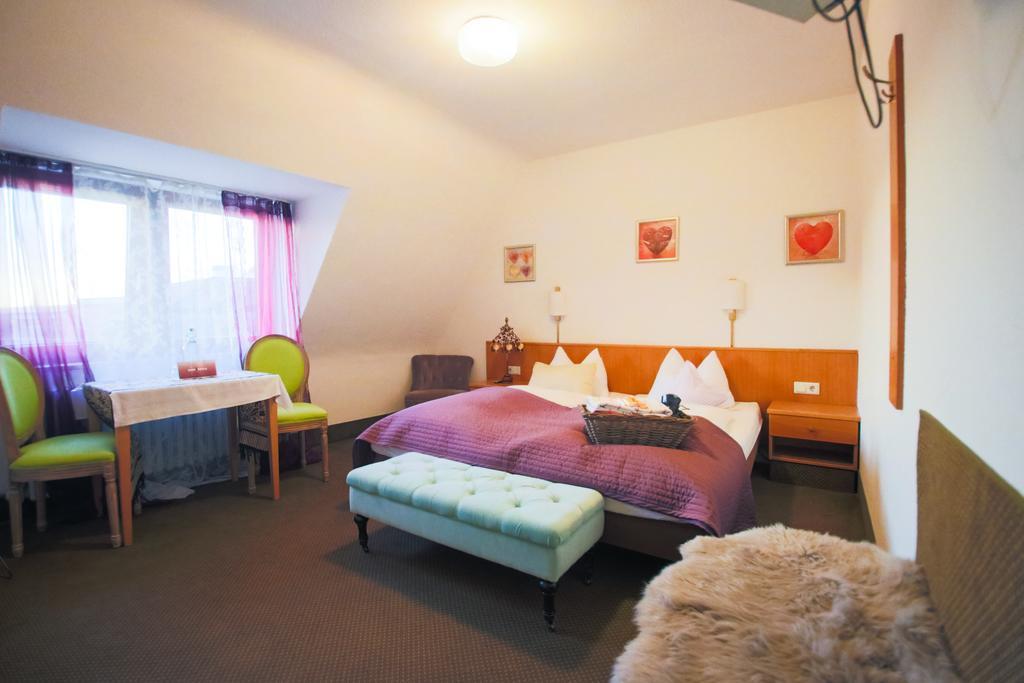Hotel Barbarossa Garni Вюрцбург Экстерьер фото